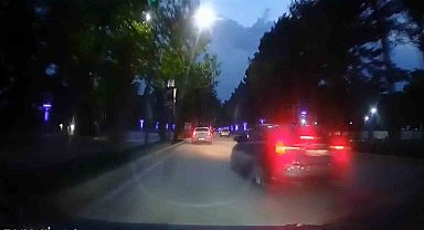 Elazığ'da makas atan sürücü kameraya yansıdı