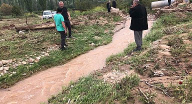 Emet'te aşırı yağış sele neden oldu