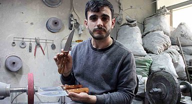 Enflasyona inat fiyatları yarıya çekti, "Kurban kesen vatandaşın yanındayım" dedi