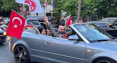 Erdoğan'ın seçim zaferi Almanya'da coşkuyla kutlandı