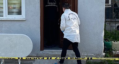 Evinde ölü bulundu