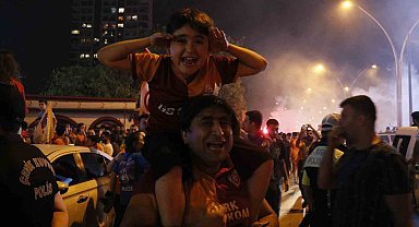 Galatasaray'ın şampiyonluğu Adana'da coşkuyla kutlanıyor