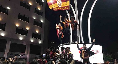 Galatasaray'ın şampiyonluğu Gümüşhane'ne coşkuyla kutlandı