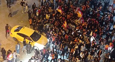 Galatasaray'ın şampiyonluğu Hakkari'de coşkuyla kutlandı