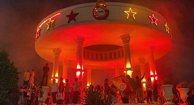 Galatasaray'ın şampiyonluğu Mersin'de coşkuyla kutlandı