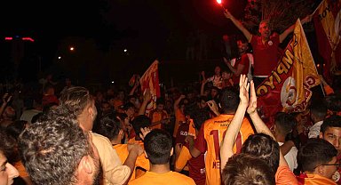 Galatasaray'ın şampiyonluğu Şanlıurfalıları sokağa döktü