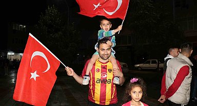 Galatasaray'ın şampiyonluğu Taşova'da coşkuyla kutlandı