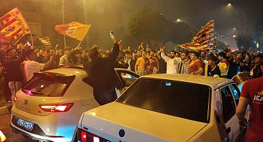 Galatasaraylılar Karabük'te şampiyonluğu doyasıya kutladı