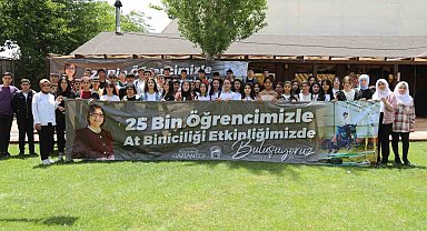 Gaziantep'teki afetzede gençlere atla terapi hizmeti