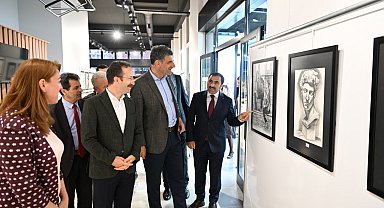 Genç yeteneklerin sergisi ilgi gördü