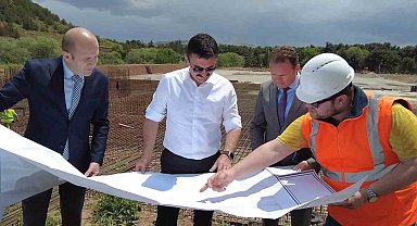 Gençleri heyecanlandıran 3 bin 500 seyirci kapasiteli spor kompleksinin inşaatı başladı