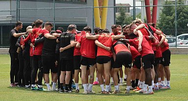 Göztepe'de iç transfer mesaisi başladı