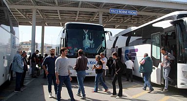 Hatay otogarında depremzedelerin seçim yoğunluğu