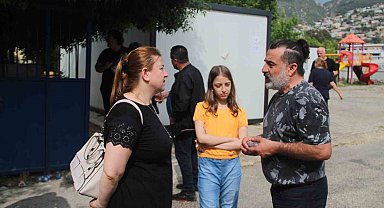 Hataylılar hem oy kullandı hem hasret giderdi