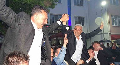 Hisarcık'ta seçim kutlamaları