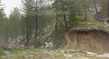 İskilip'te sağanak yağış ve dolu etkili oldu