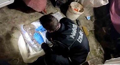 İzmir'de uyuşturucu operasyonunda 2 tutuklama