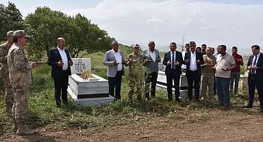 Jandarma Genel Komutanı Orgeneral Arif Çetin, Siirt'te şehitlik ziyaretinde bulundu