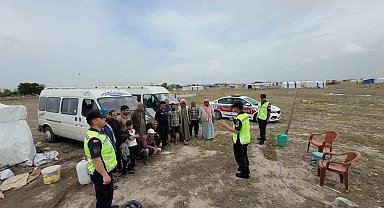 Jandarma trafik ekiplerinden tarım işçilerine trafik eğitimi