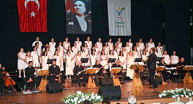 Kadınlar korosundan "kadın ağzı türküleri"