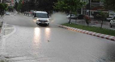 Kavak'ta sağanak