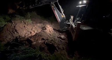 Kayıp kadın dağ taş aranıyor