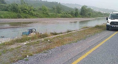 Kaza yaptığı tarım aracını terk edip kayıplara karıştı