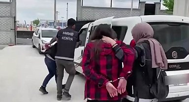 Kendilerine sevgili süsü veren uyuşturucu satıcıları polisten kaçamadı