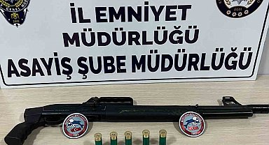 Kırklareli'de tabanca, tüfek ve uyuşturucu ele geçirildi