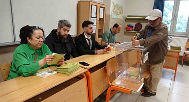 Kocaeli'de vatandaşlar ikinci tur için sandıklara akın etti