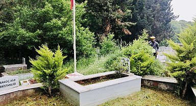 Körfez Mezarlığı'nda yabani ot temizliği