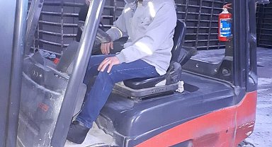 Kum karma makinesine düşen işçi feci şekilde can verdi