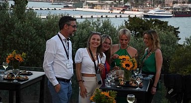 Kuşadası Belediyesi, Almanya'nın önde gelen turizm firmalarına kenti tanıttı