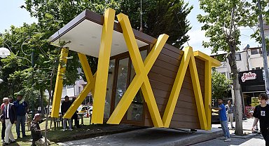 Kuşadası Belediyesi'nden taksi duraklarına modern dokunuş