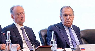Lavrov: "NATO'nun genişleme politikası Hitler'in Drang Nach Osten politikasına benziyor"