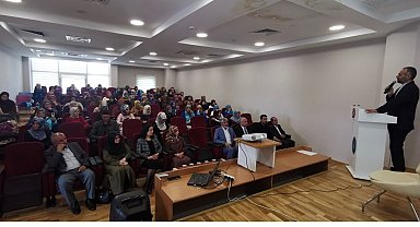 Lisans eğitimlerini tamamlayan 100 bayan öğrenci mezun oldu