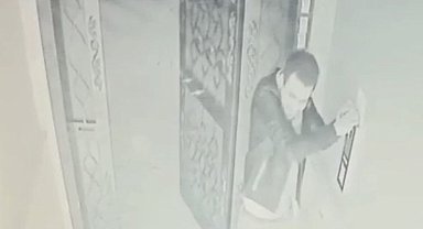 Madde Bağımlısı genç evi yakıp, yöneticiyi tornavida ile yaraladı