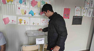 Malatya'da Cumhurbaşkanlığı için oy kullanma işlemi sürüyor