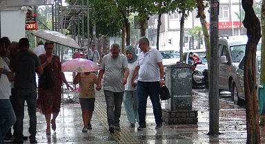 Manisa için yarın gök gürültülü sağanak uyarısı