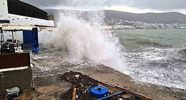 Marmaris-Finike arasında denizlerde fırtına