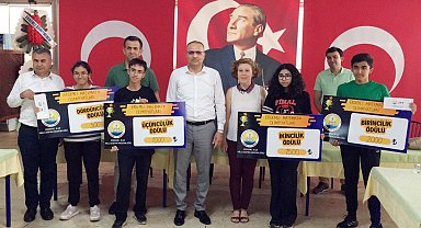 Matematik olimpiyatlarında dereceye giren öğrenciler ödüllendirildi