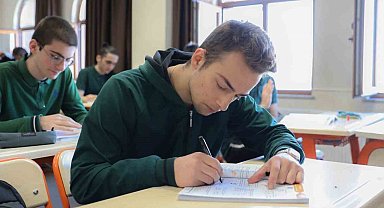 MEB, YKS'ye hazırlanacak meslek liselilere "Akademik Destek Programı"nı başlatıyor