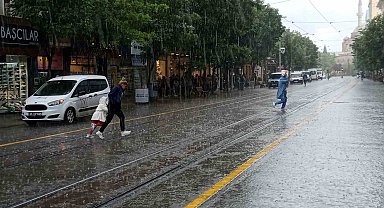 Meteorolojiden kuvvetli yağış uyarısı