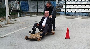 Milli Eğitim Müdürü Cebeci'nin tahta araba merakı