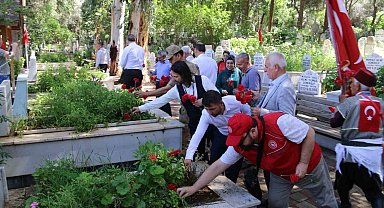 Milli Mücadele Kahramanı Şehit Kaymakam Saim Bey, kabri başında anıldı