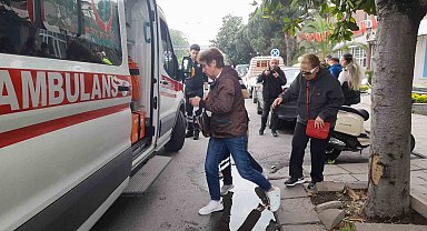 Motosiklet ayağının üzerinden geçti