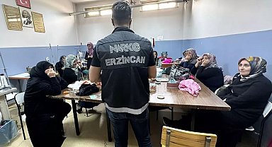 Narkotik polislerinden annelere uyuşturucuyla mücadele eğitimi