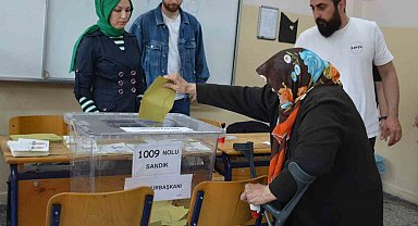 Nazire Teyze oyunu kullanacağı okula özel araçla götürüldü: "Taksi tutmaya param yoktu"