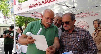 Niğde vatandaşlar sigarasız sağlığa özendiriliyor