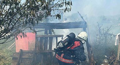 Odunlukta çıkan yangın kısa sürede söndürüldü